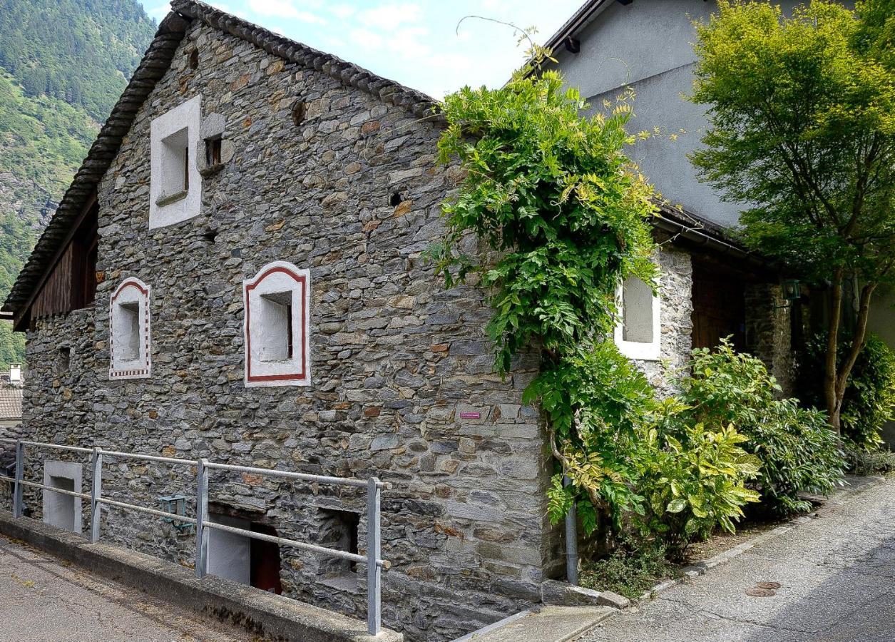 Hotel Soazza Kültér fotó
