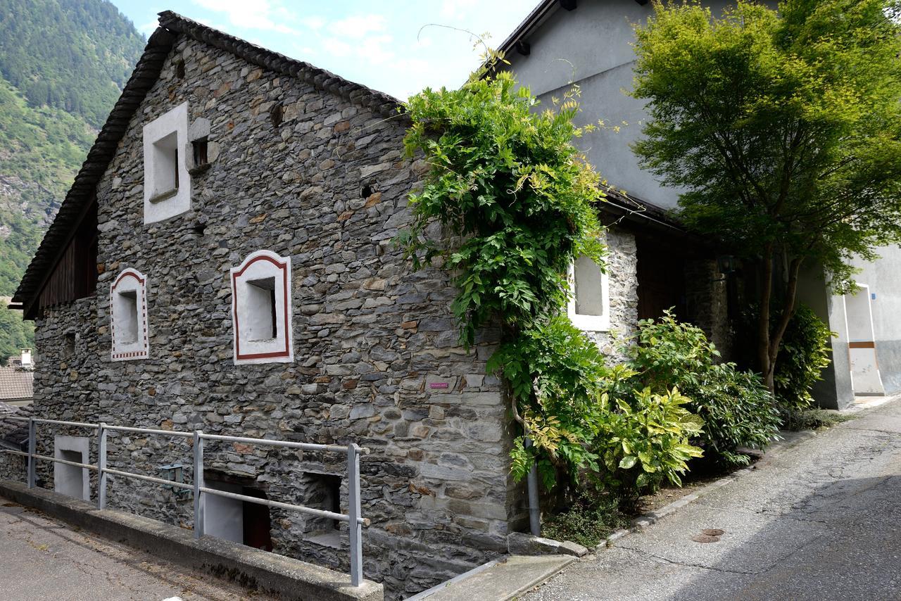 Hotel Soazza Kültér fotó